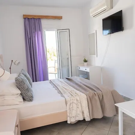 Gialos Beach Front *